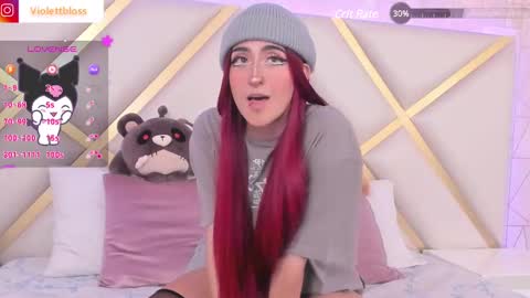 Snapshot of violettbloss chatting on February 13, 12:13 am Violeta online show from February 13, 12:13 am