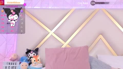 Snapshot of violettbloss chatting on February 22, 3:56 am Violeta online show from February 22, 3:56 am