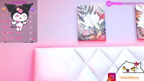 Snapshot of violettbloss chatting on September 23, 3:31 am Violeta online show from September 23, 3:31 am