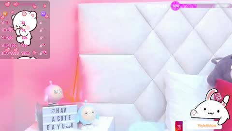 Snapshot of violettbloss chatting on October 28, 3:10 am Violeta online show from October 28, 3:10 am