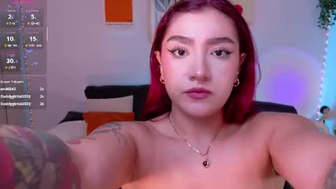 Violett Castel online show from June 24, 12:09 am