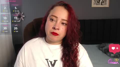 Snapshot of violette_lust chatting on April 6, 3:46 pm violette online show from April 6, 3:46 pm