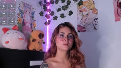 Violette  online show from December 4, 8:40 pm