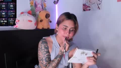 Violette  online show from January 19, 4:25 pm