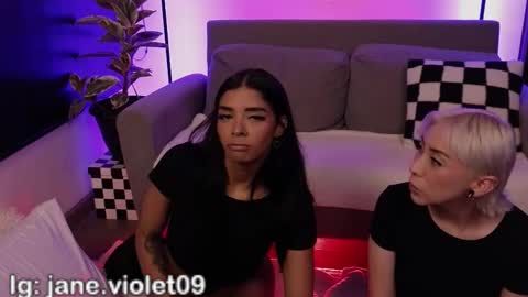 Violet online show from December 2, 12:27 am