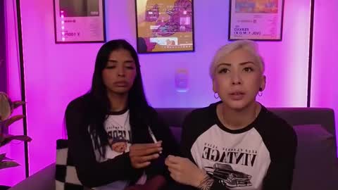 Violet online show from February 17, 12:40 am