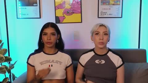 Violet online show from March 25, 1:00 am