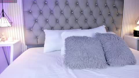 VioletthaRous online show from March 3, 10:37 pm