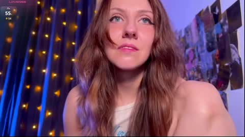 Snapshot of violettmo0n chatting on April 3, 2:20 am Next stream 1522026 400 GMT 3 online show from April 3, 2:20 am