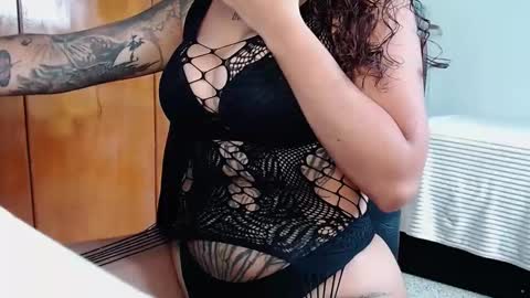 Snapshot of violetwitch05 chatting on March 7, 7:16 pm Violet online show from March 7, 7:16 pm