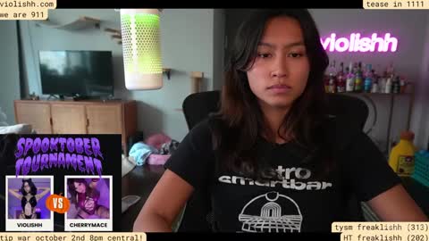 follow me on twitter violishh and ig violishh  online show from October 1, 6:25 pm