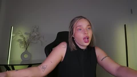 Violla online show from November 6, 9:32 am