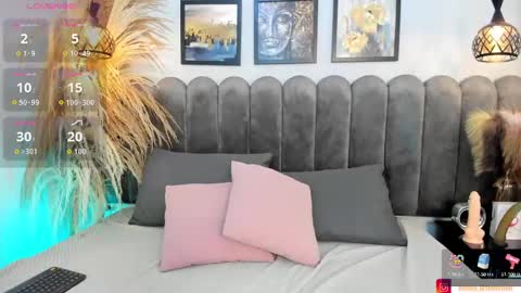 VIOLLET online show from October 10, 9:14 pm