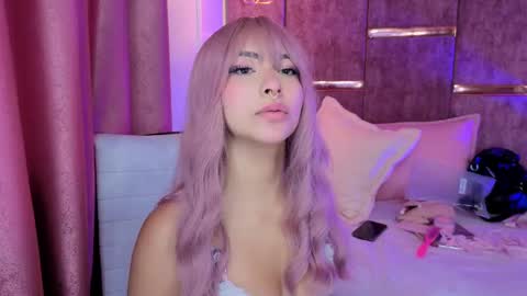 Snapshot of viollettebylyly chatting on September 18, 11:56 am viollettebylyly online show from September 18, 11:56 am