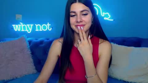 viollinalv online show from December 3, 8:49 am