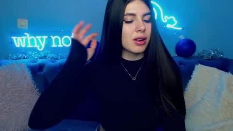 viollinalv online show from December 20, 11:54 am