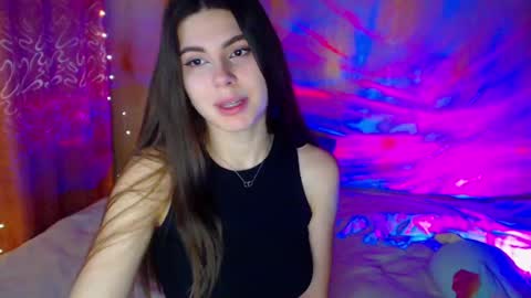 viollinalv online show from January 7, 8:42 pm