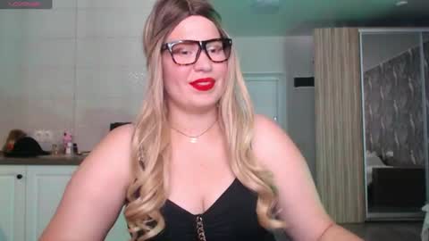 vip sweetness online show from August 3, 8:13 am