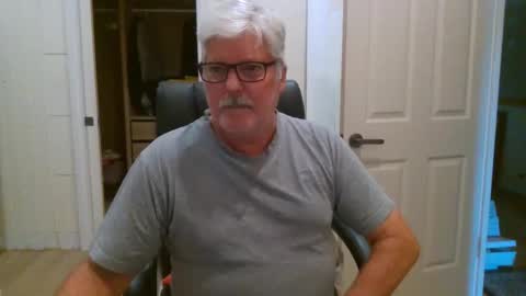 viper654321 online show from March 11, 7:14 am