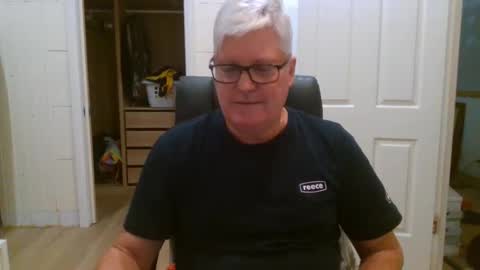 viper654321 online show from May 7, 12:49 am