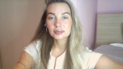 Snapshot of viraya chatting on July 20, 5:26 pm emma online show from July 20, 5:26 pm