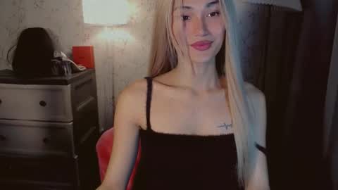 Pearl online show from November 14, 1:26 am