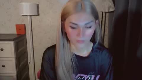 Pearl online show from November 25, 3:50 am