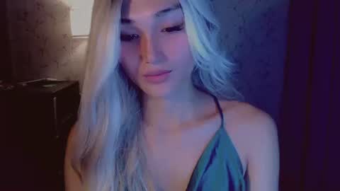 Pearl online show from February 22, 3:07 am