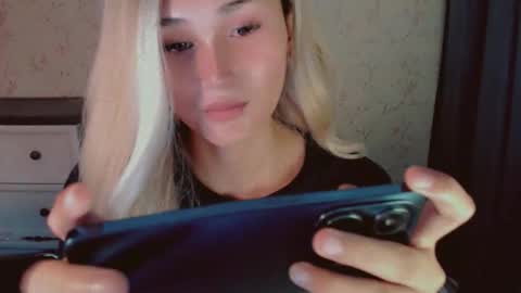 Pearl online show from March 21, 8:30 am