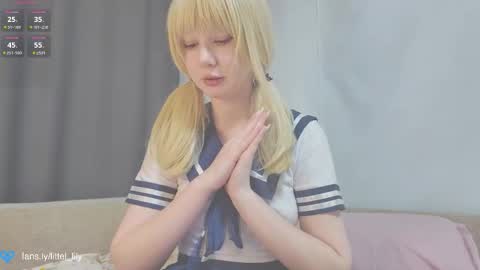  Lily  online show from October 27, 4:33 pm