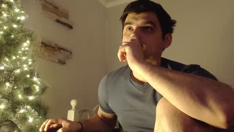 Snapshot of virgil____ chatting on December 26, 9:15 pm virgil____ online show from December 26, 9:15 pm