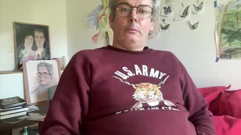 Snapshot of virgile73 chatting on November 2, 2:52 pm virgile73 online show from November 2, 2:52 pm