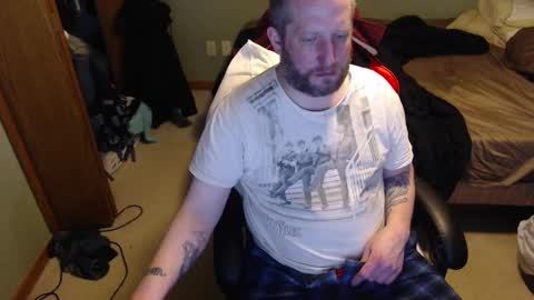 Snapshot of virgilraptor chatting on February 14, 7:28 am virgilraptor online show from February 14, 7:28 am