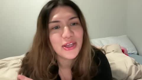 Snapshot of virgngirl chatting on September 27, 3:33 am Virgngirl online show from September 27, 3:33 am