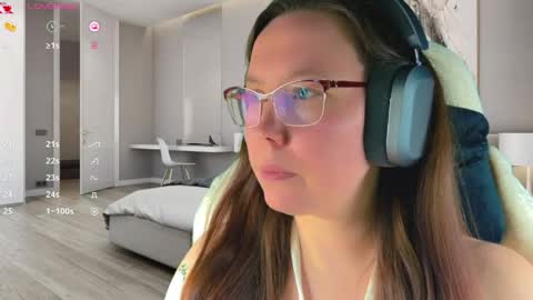 Victoria Romans online show from May 5, 2:41 am