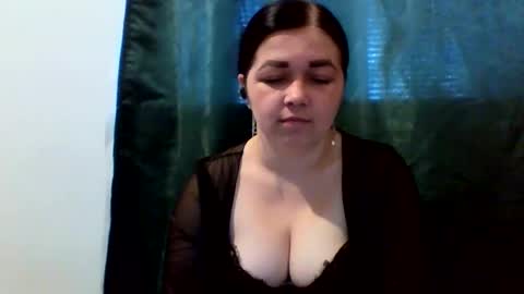 Snapshot of vitalina282128 chatting on May 17, 3:08 pm Vitalina282128 online show from May 17, 3:08 pm