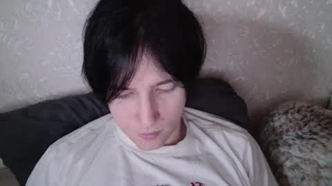 vitiligoboyy online show from February 3, 6:40 am