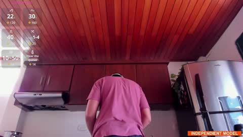 Vito Ferrer online show from October 25, 3:29 pm