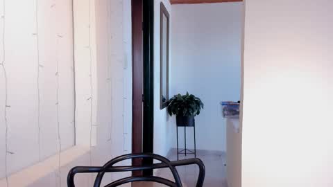 Vito Ferrer online show from November 25, 12:38 pm