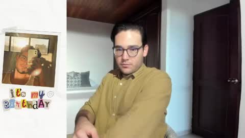 Snapshot of vito_ferrero chatting on May 1, 11:59 am Vito Ferrer online show from May 1, 11:59 am