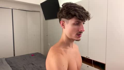 vitoraugustoxxx online show from December 17, 10:05 pm