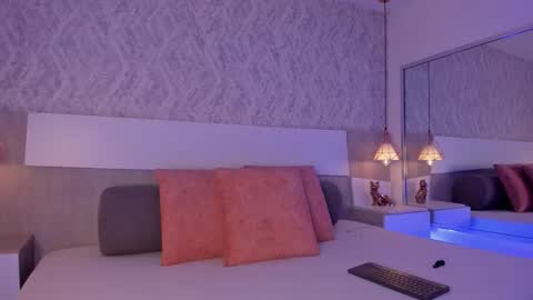 Snapshot of vittoria__rossi chatting on February 16, 1:51 pm Vttoria online show from February 16, 1:51 pm