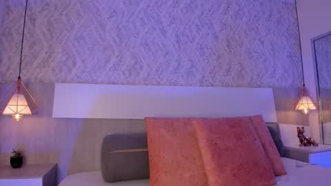 Snapshot of vittoria__rossi chatting on February 28, 3:13 pm Vttoria online show from February 28, 3:13 pm