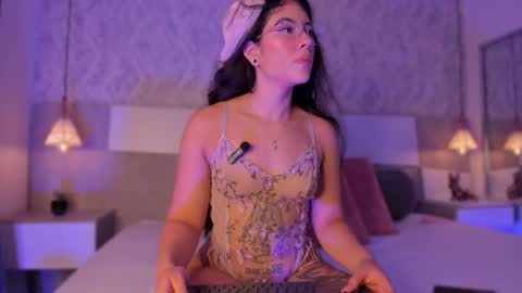 Snapshot of vittoria__rossi chatting on March 21, 4:10 pm Vttoria online show from March 21, 4:10 pm