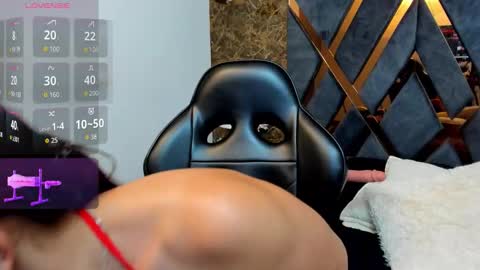 Snapshot of vittoria_conti_ chatting on February 19, 5:31 pm vittoria online show from February 19, 5:31 pm