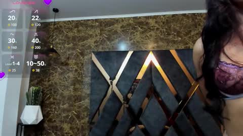 Snapshot of vittoria_conti_ chatting on March 13, 5:41 pm vittoria online show from March 13, 5:41 pm