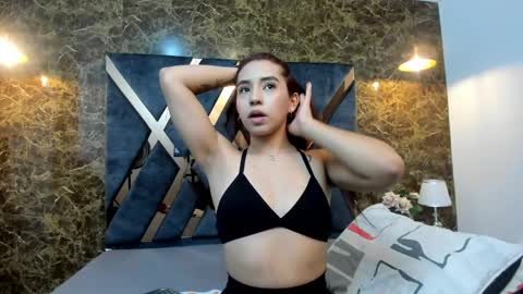 Snapshot of vittoria_conti_ chatting on April 1, 5:10 pm vittoria online show from April 1, 5:10 pm