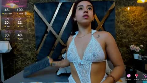Snapshot of vittoria_conti_ chatting on April 11, 5:39 pm vittoria online show from April 11, 5:39 pm