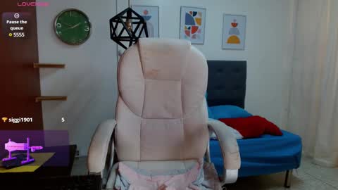 Snapshot of vittoria_lombardi07 chatting on February 13, 1:37 pm VITTORIA online show from February 13, 1:37 pm