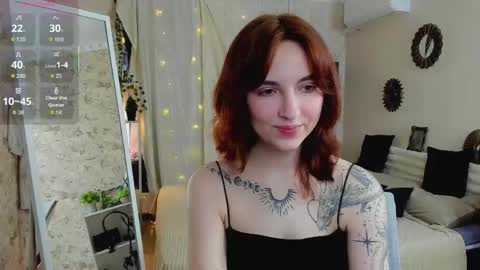 Snapshot of vittorianix chatting on April 30, 4:02 pm VittoriaNix online show from April 30, 4:02 pm